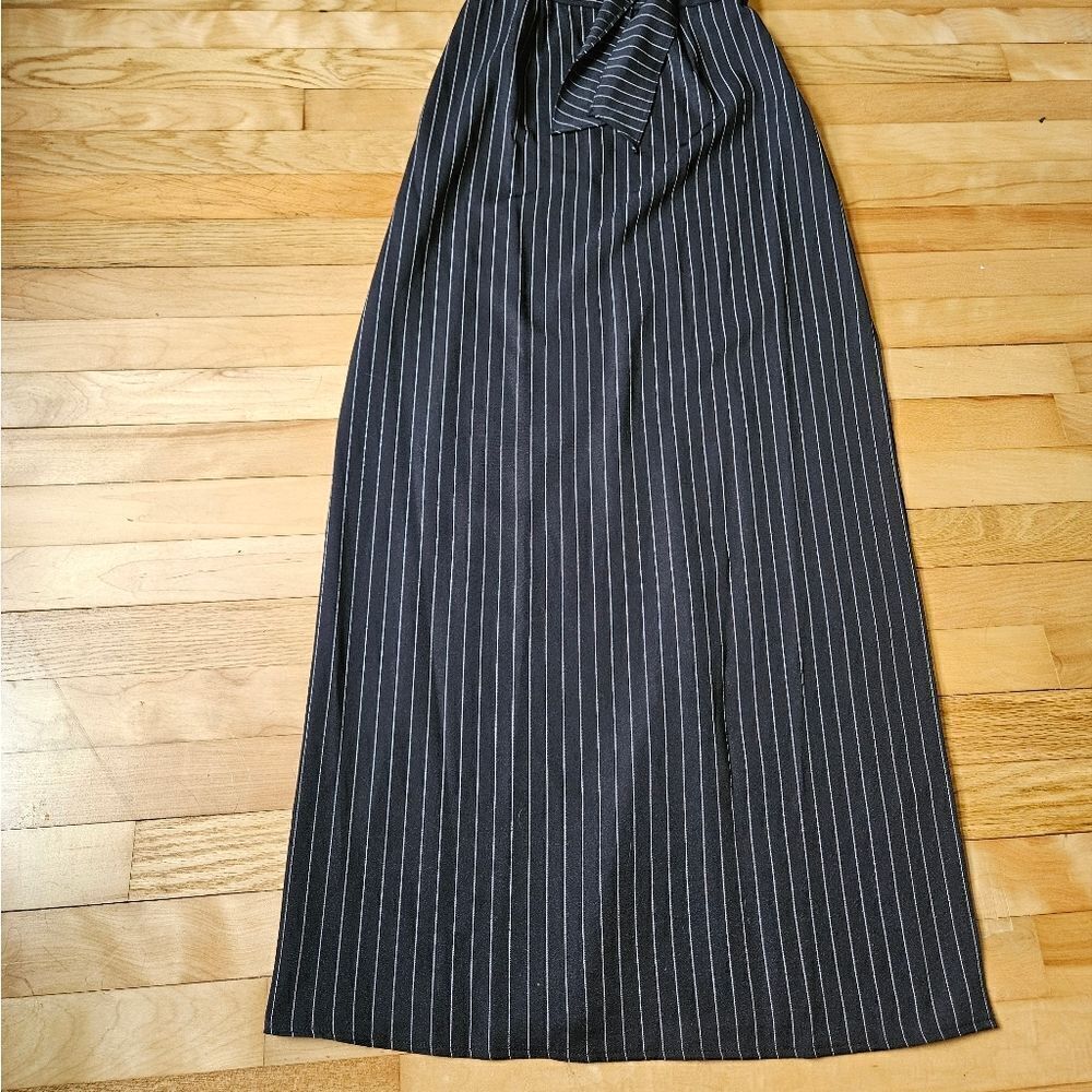 Haute Monde Pinstriped Maxi Dress - Picture 5 of 10